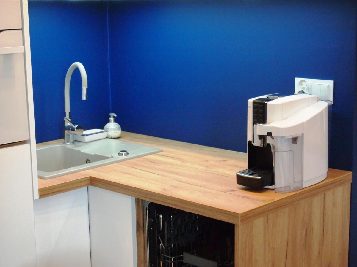Apartament Yacht Park Marina กดิเนีย ภายนอก รูปภาพ