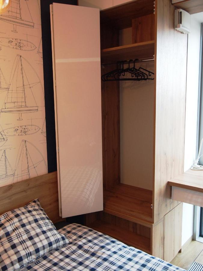 Apartament Yacht Park Marina กดิเนีย ภายนอก รูปภาพ